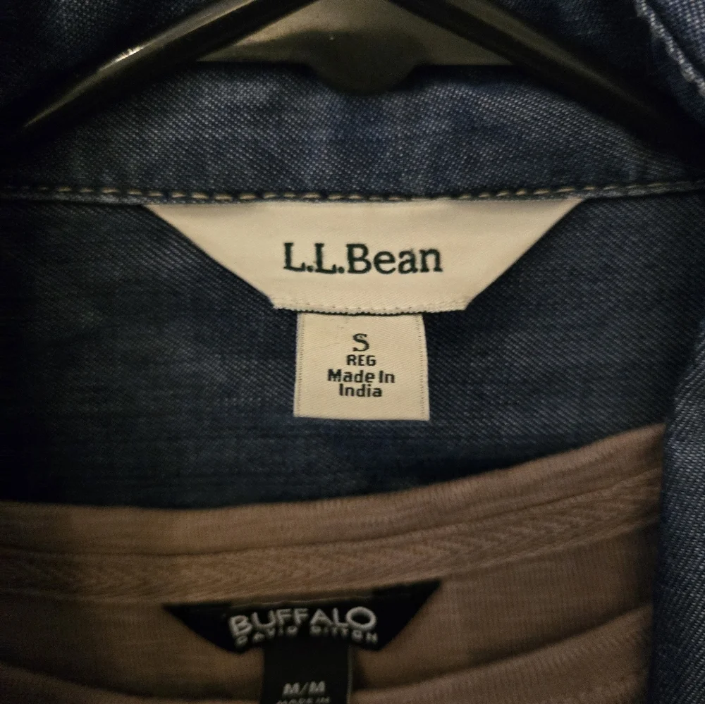 L.L. Bean Classic Blue Jean Jacket Small - Picture 2 of 5